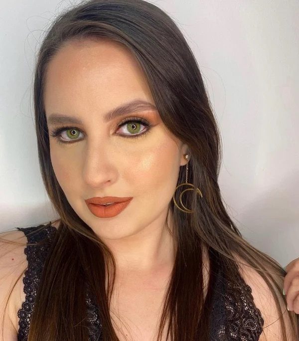 Lavender Green Colored Contacts photo review